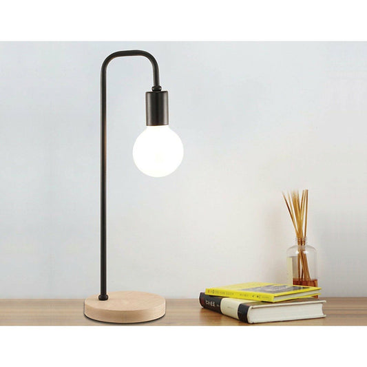 Desk lamp with flexible arm 
