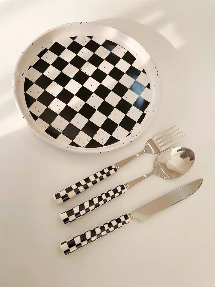 Modern Pinky Cutlery Set 