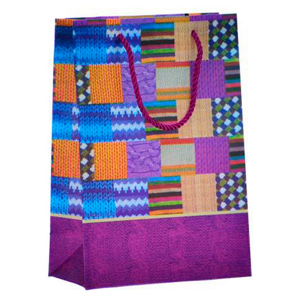 JUST PLASTIC (7,5 x 22 x 18 cm)