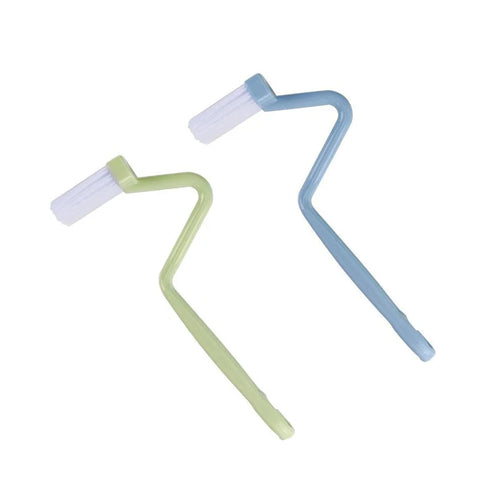 Curved toilet brush with long handle 