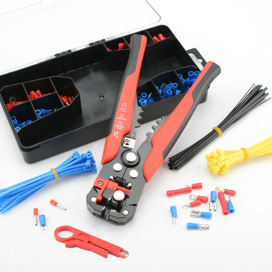 Self-adjusting wire stripper 