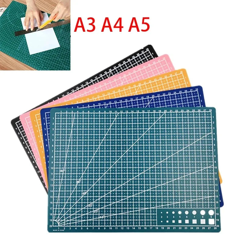 Double-sided cutting mat 